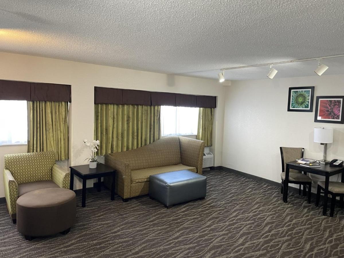 Comfort Downtown Inn