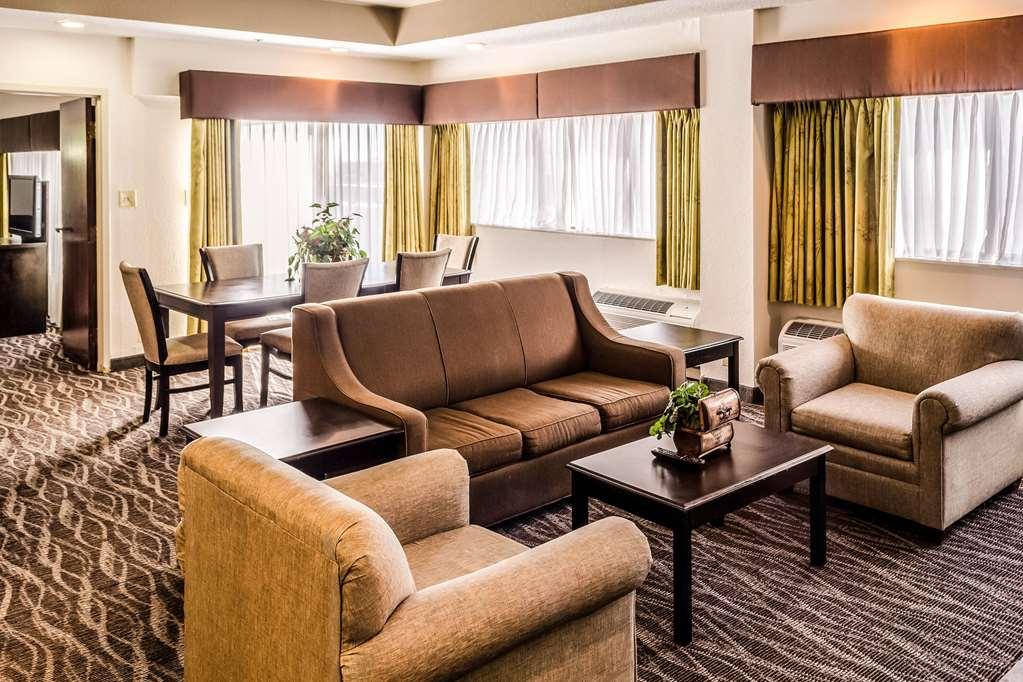 Comfort Downtown 3*