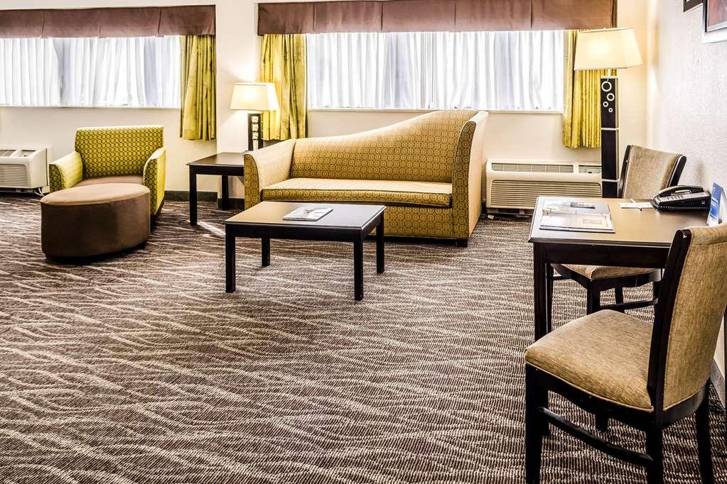 Comfort Downtown Inn