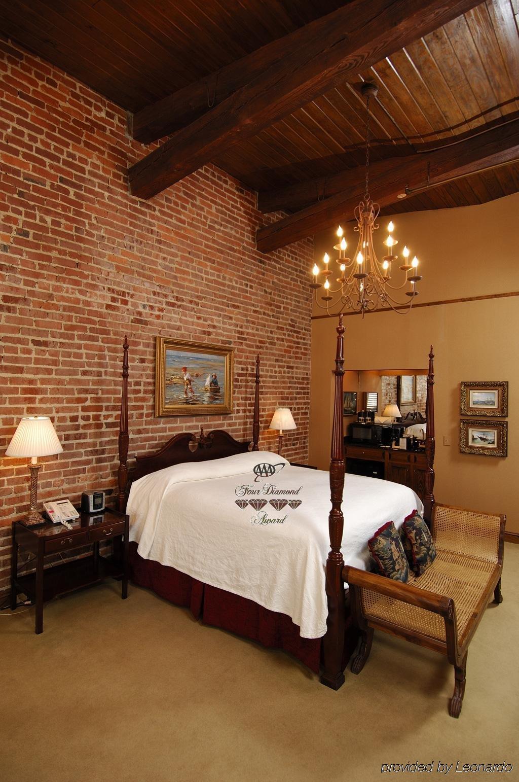 Ansonborough Hotel