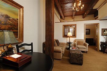 Ansonborough Hotel