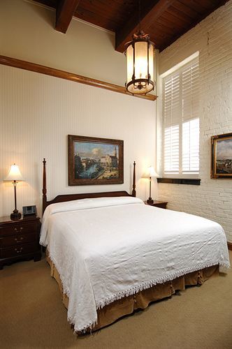 Ansonborough Hotel