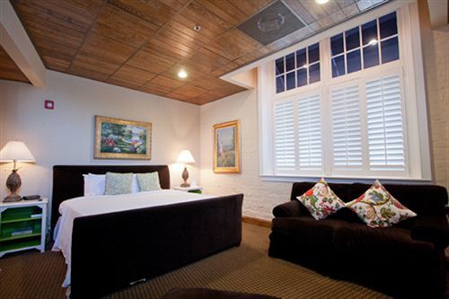 Ansonborough Hotel
