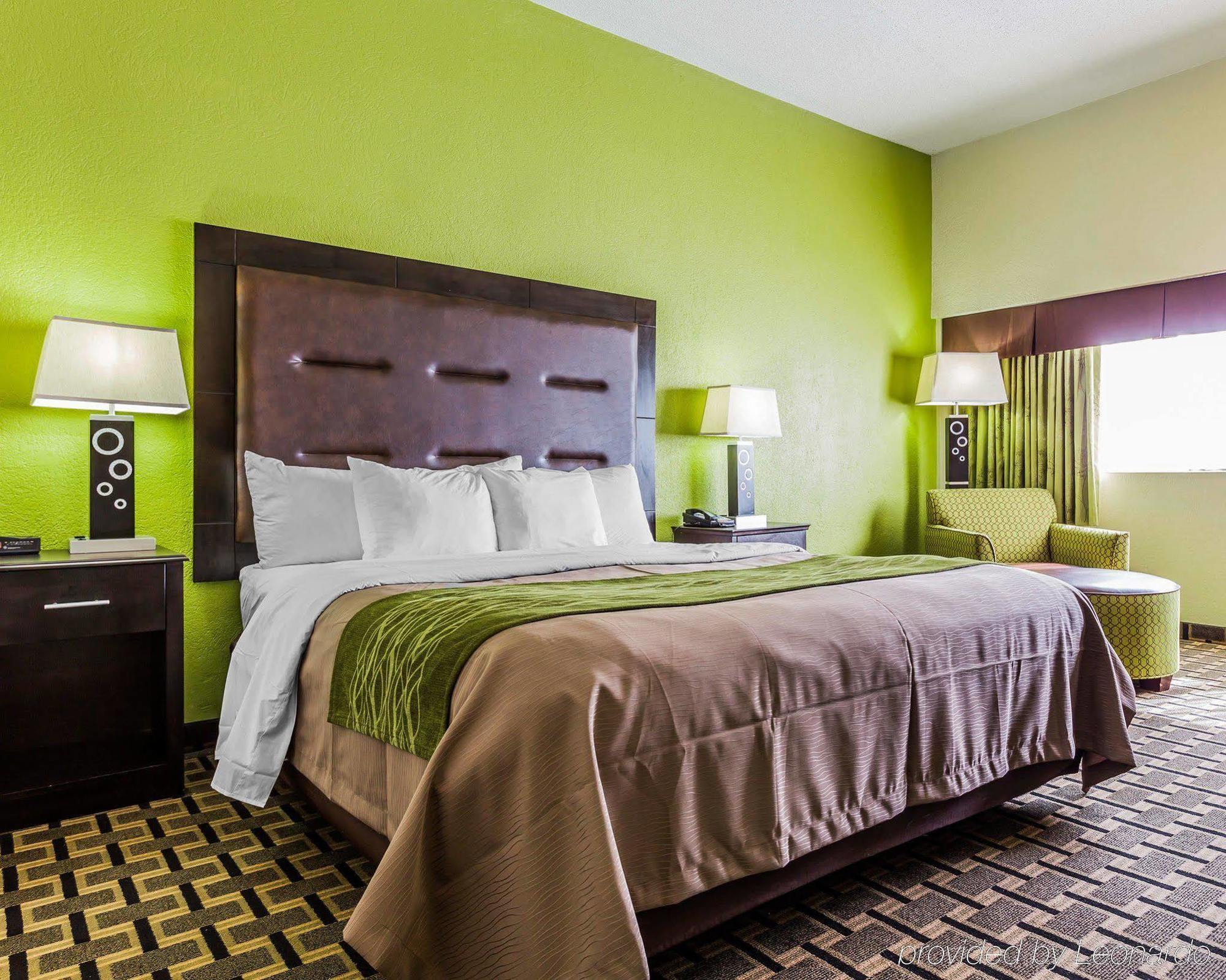 Comfort Downtown 3*
