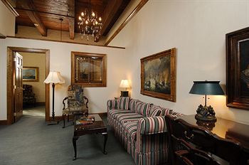 Ansonborough Hotel 3*