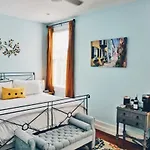 Luxurious Private Suites In Downtown Charleston