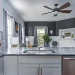 The Dewberry Suite At Morrison Manor