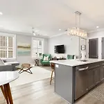 The Cooper Suite At 122 Spring