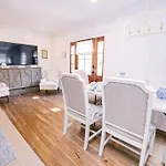 Guesthouse Charleston East 42 B