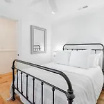 Guesthouse Charleston South 105 B