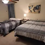Spacious Home, Pet Friendly, Fenced Yard, 30 Minutes To All