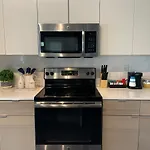Cozy Apartment In West Ashley With Queen Bed And Queen Sleeper Sofa