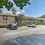 Cozy Hanahan Condo With Cooper River Access!