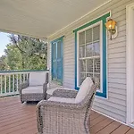 Cam\'S Retreat On Apple Street