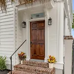 The Palmetto House B- Walk To King Street