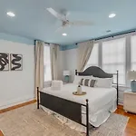 The Palmetto House B- Walk To King Street