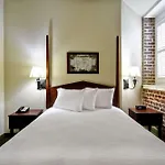 Embassy Suites Charleston - Historic District