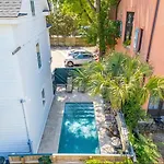 Luxurious Private Suites In Downtown Charleston
