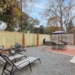 Renovated Charleston Oasis Mins To Dtwn And Beach