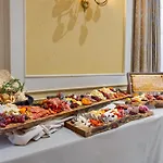 Francis Marion Hotel