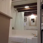 21 East Battery Bed & Breakfast