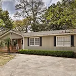 Mt Pleasant House With Screened Patio And Pool Table!