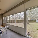 Mt Pleasant House With Screened Patio And Pool Table!