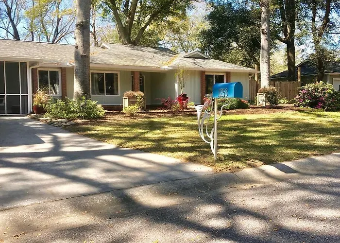 Private Luxury Studio- 10 Mins Downtown And Folly