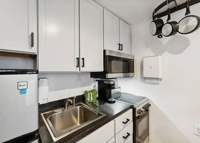 Exclusive Open Loft In Downtown Charleston