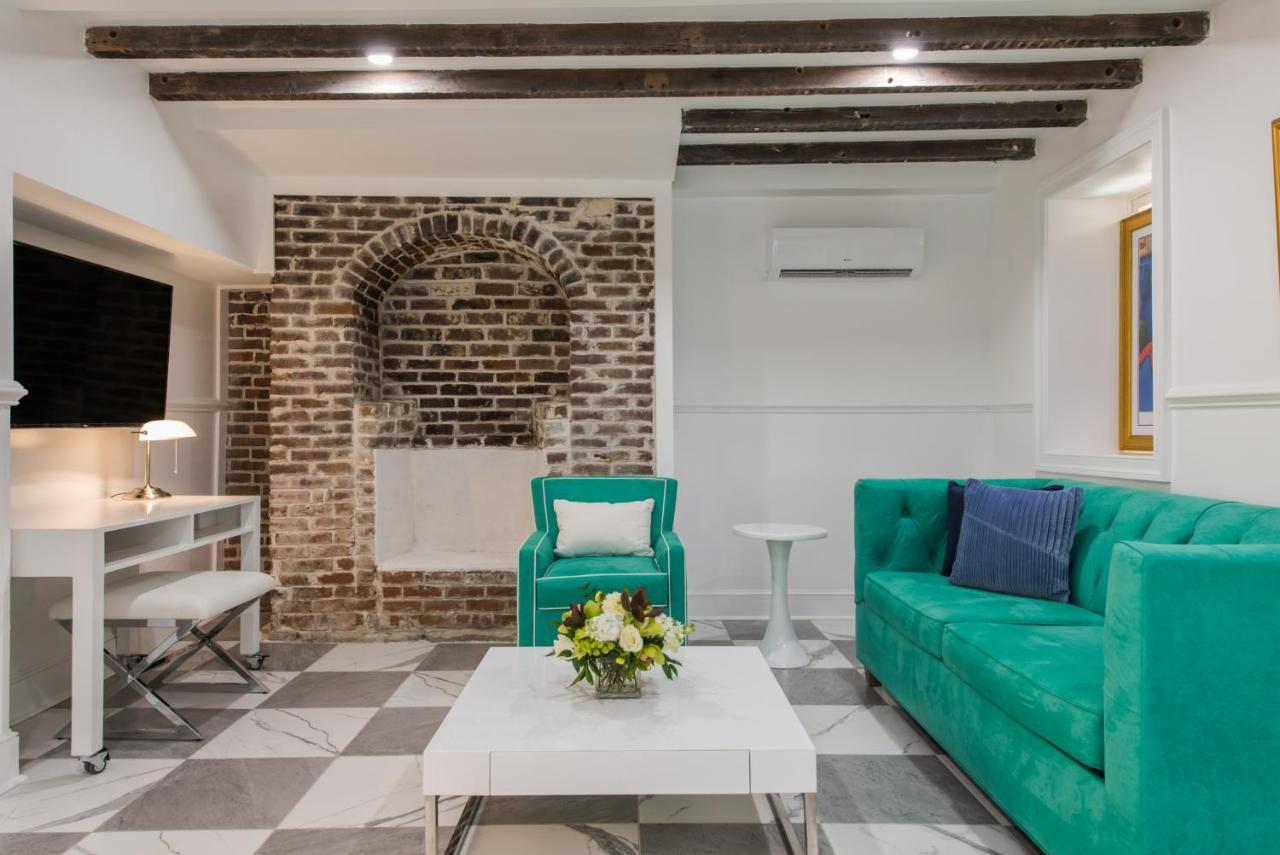 20 South Battery 3* Charleston