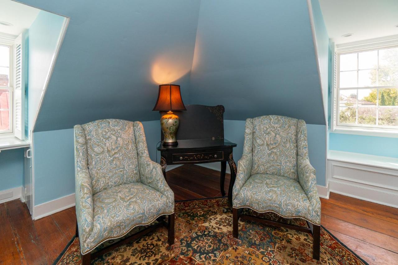 Governor's House 2*
