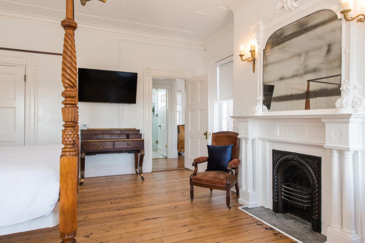20 South Battery 3* Charleston