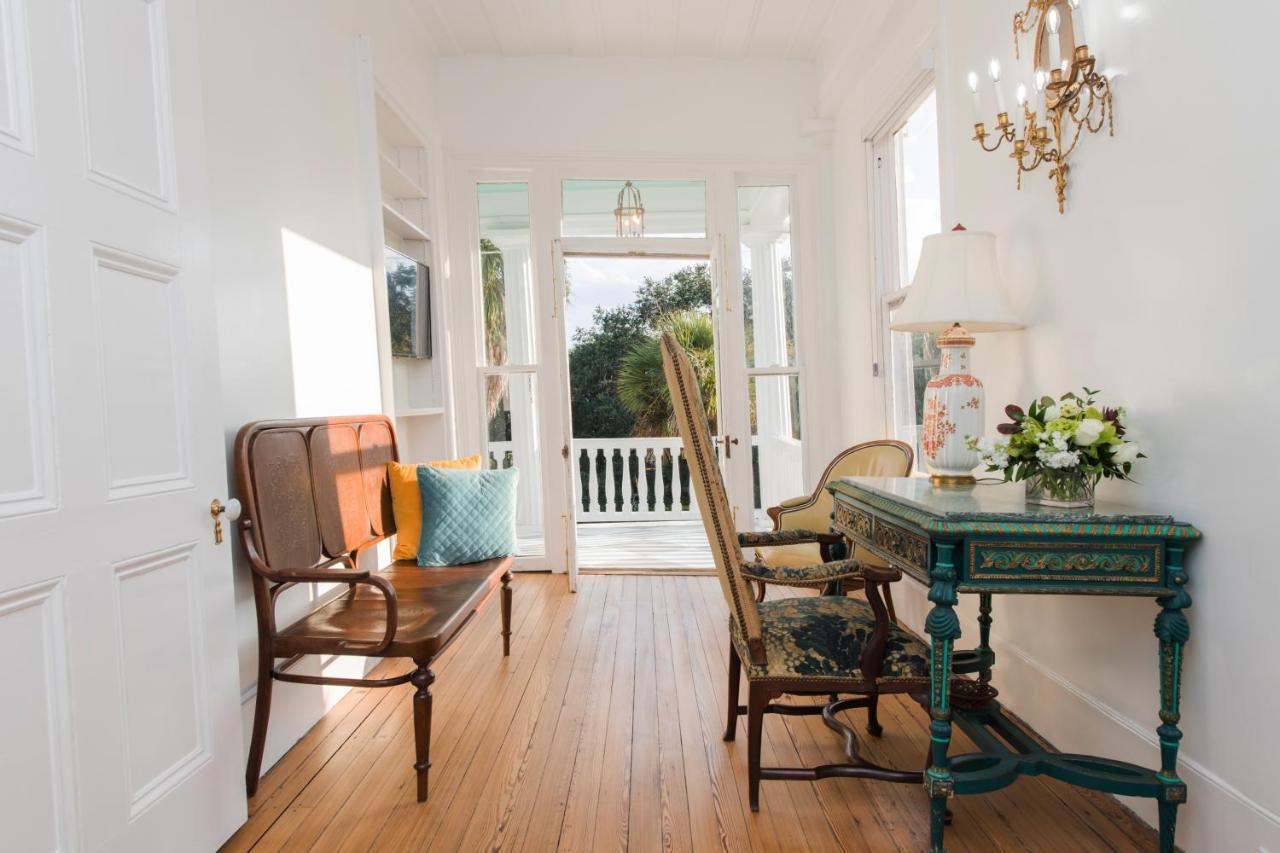 20 South Battery 3* Charleston