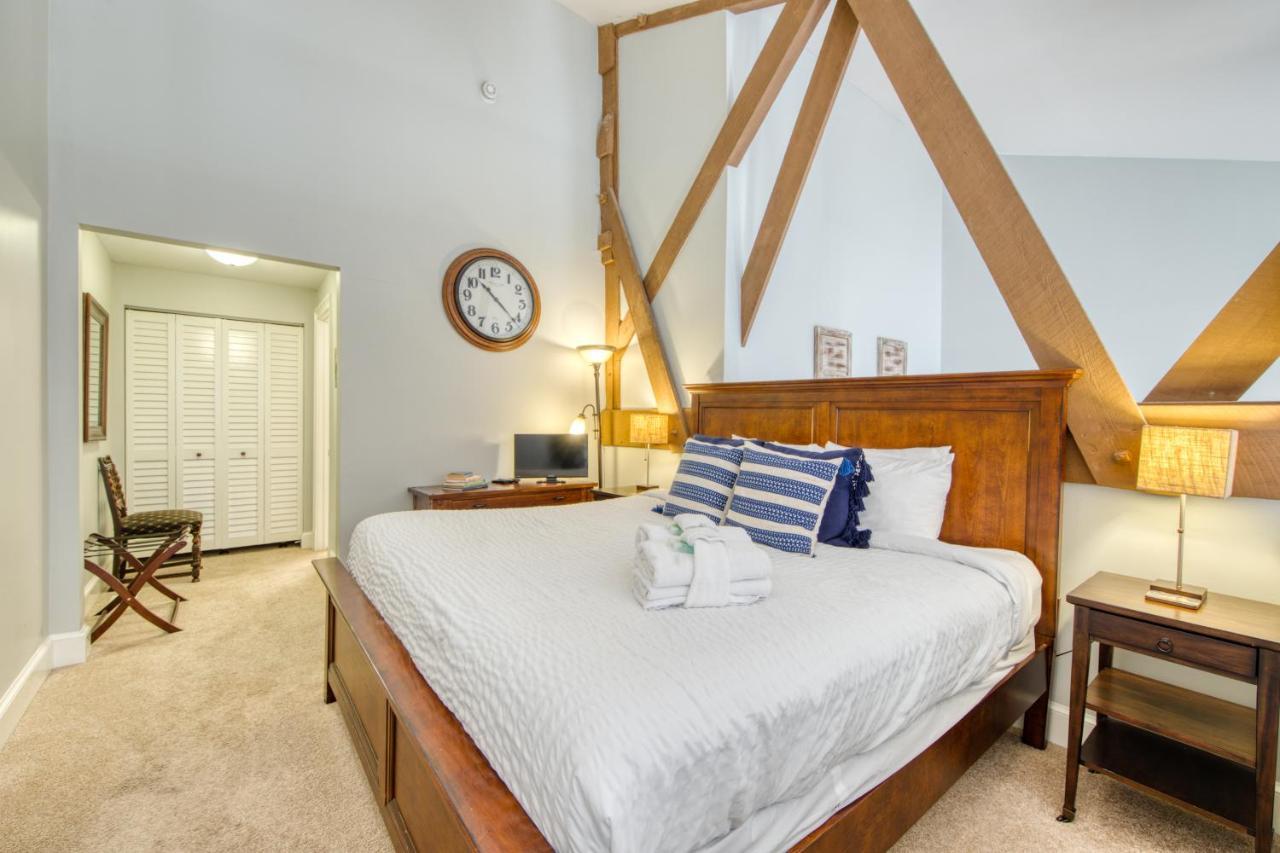 195 East Bay Apartment