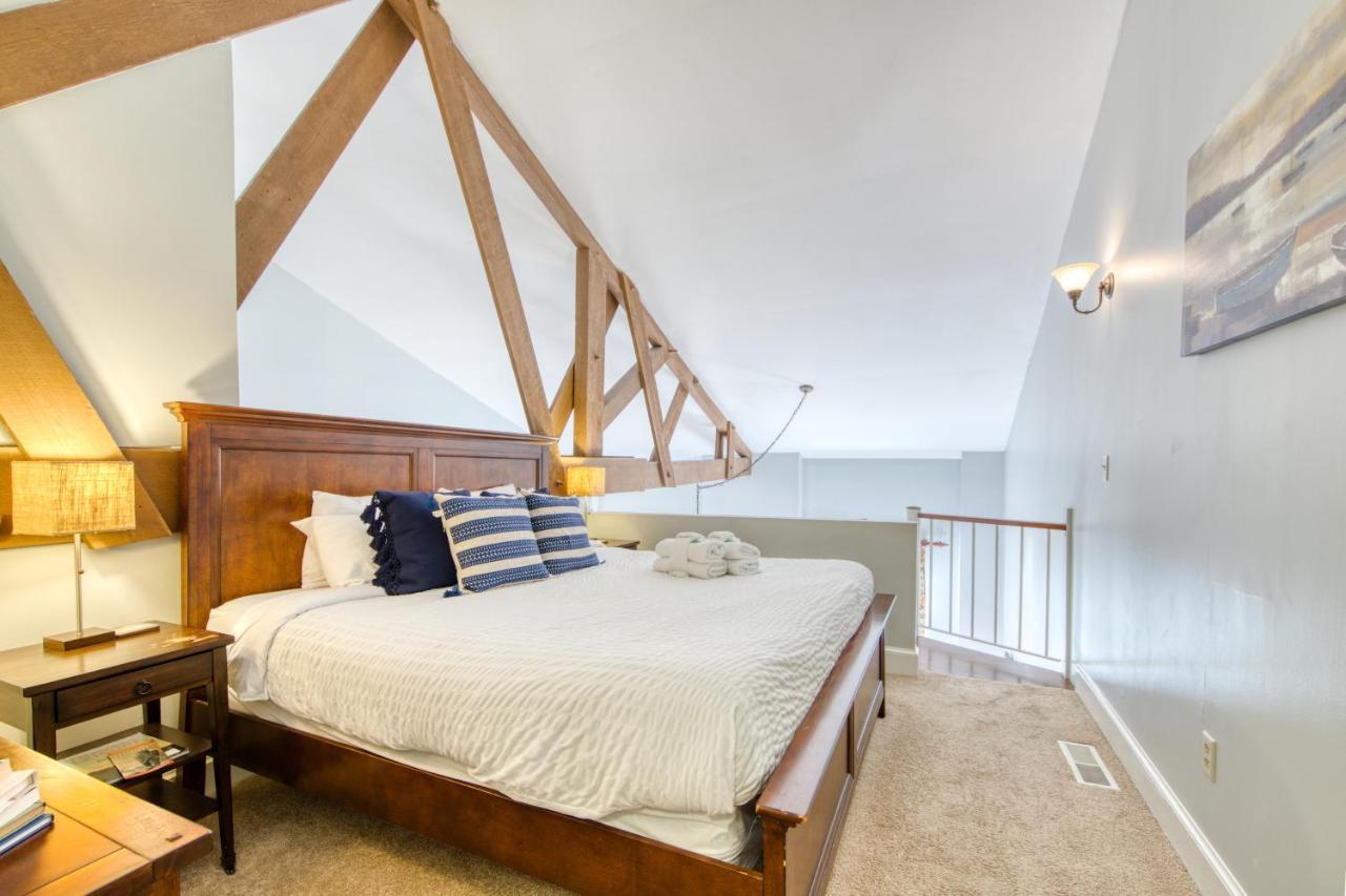Apartment 195 East Bay