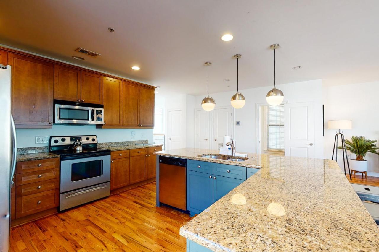 Contemporary In Perfect Location - 207 B St Philip Street *