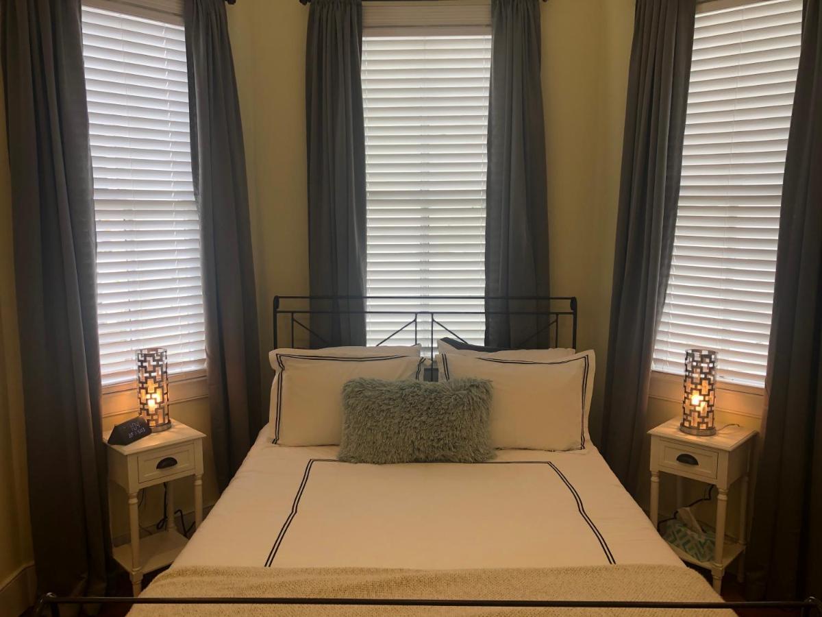 Luxurious Private In Downtown Apartment Charleston