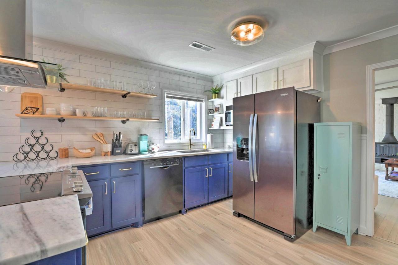 Holiday home Chic - Half Mile To Park Circle! Charleston