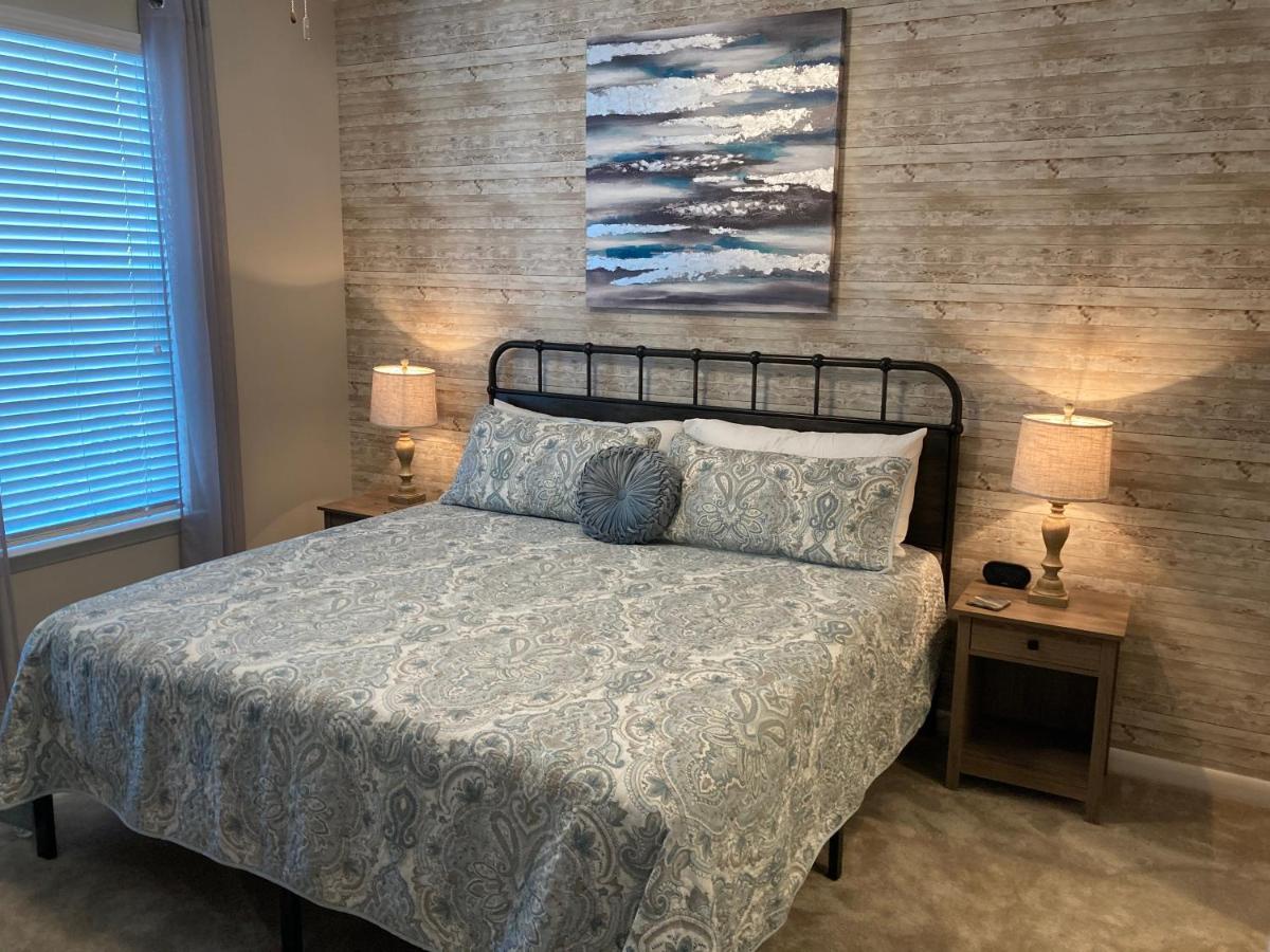 King Bed/pool/trendy Nbhd Blue Heron * Charleston