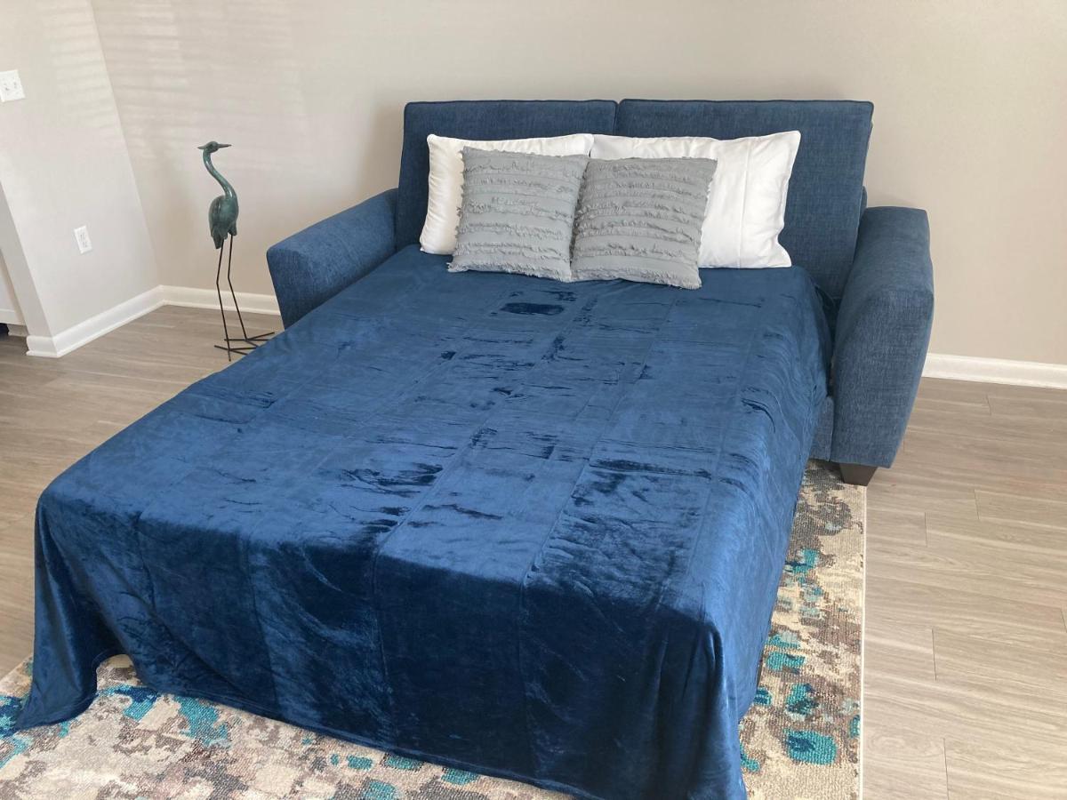 King Bed/pool/trendy Nbhd Blue Heron Apartment *