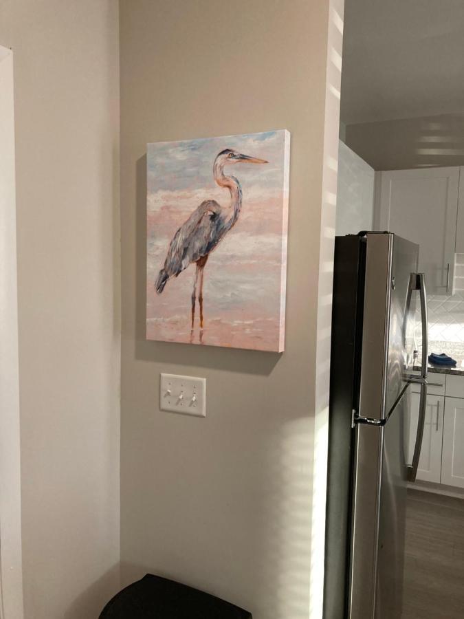 King Bed/pool/trendy Nbhd Blue Heron Apartment *