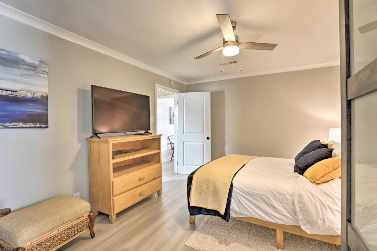 Holiday home Chic - Half Mile To Park Circle!