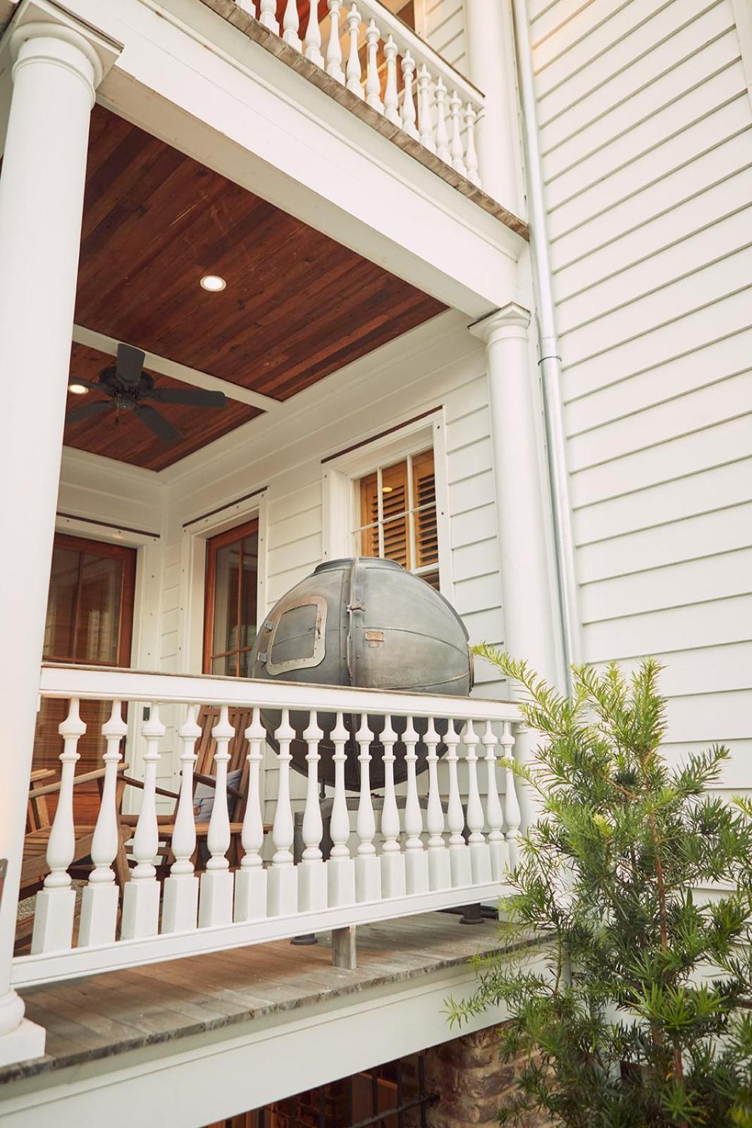 The Charlestonian Aparthotel *