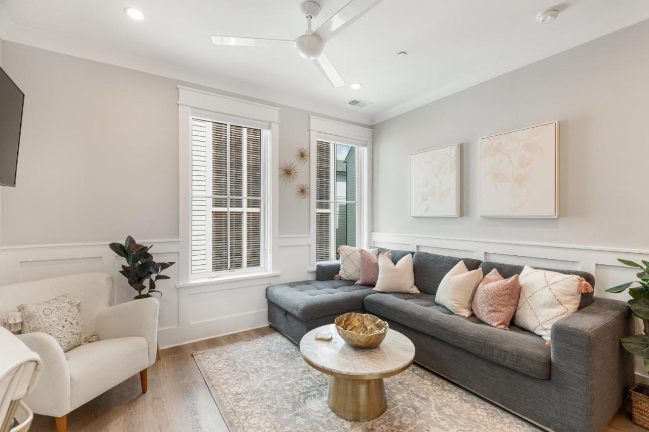 The Palm At 124 Spring Apartment *