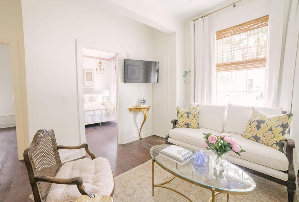 East 42 A Apartment *