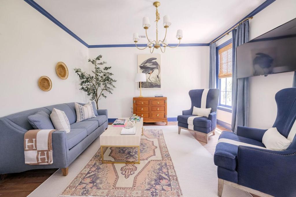 East 42 C Apartment
