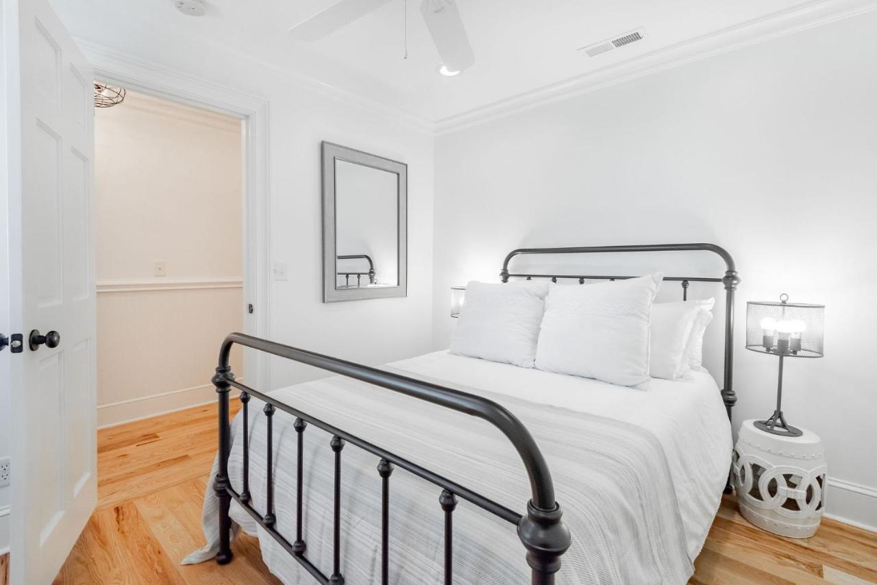 Apartment South 105 B *