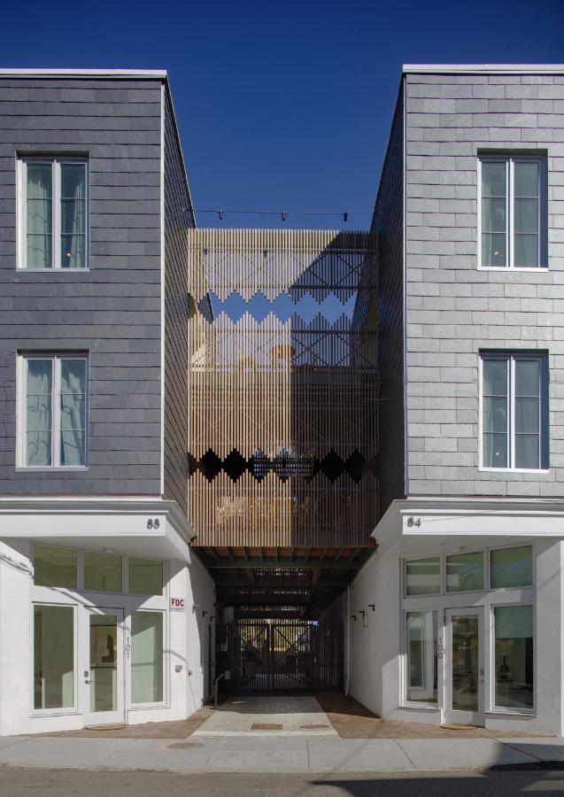Hotel The Iris