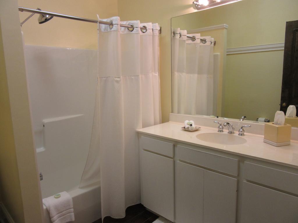 27 State Street 4*