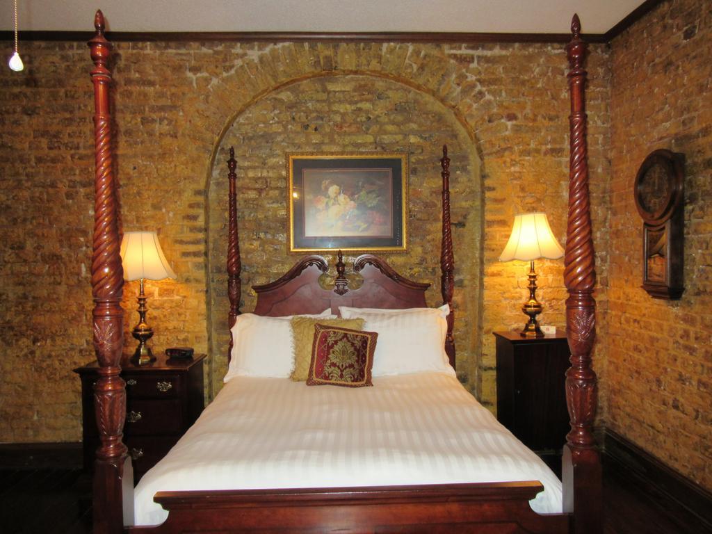 27 State Street Bed & Breakfast Charleston
